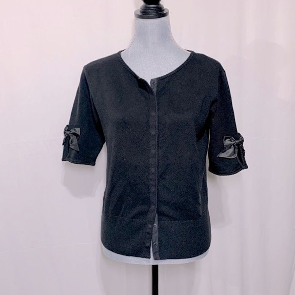 TARA Jarmon x Target cotton blend top snap front closure bow details on sleeves